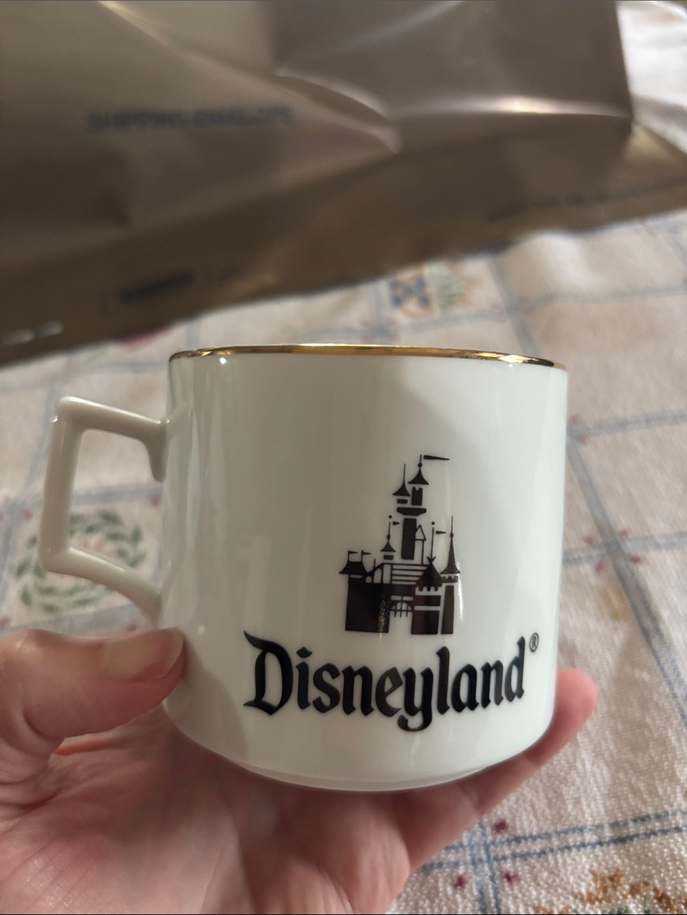VTG 1970s Disneyland Coffee Mug Gold Rim Castle Japan Walt Disney Productions - Picture 4 of 5